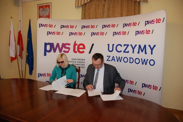 Podpisanie umowy o współpracy z Przykarpackim Uniwersytetem Narodowym im. Wasyla Stefanyka w Iwano-Frankiwsku