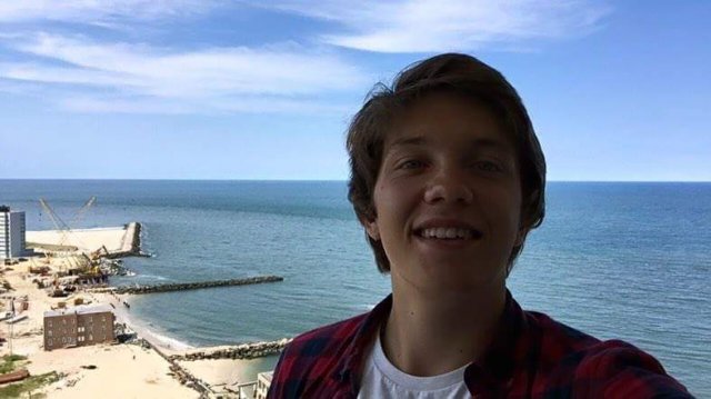 Student III roku turystyki i rekreacji PWSTE w Jarosławiu, Ivan Marchuk w USA korzysta z programu Work and Travel - 2016 rok